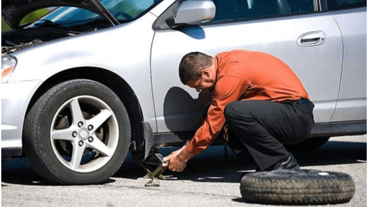 Các câu hỏi thường gặp trong quá trình thay lốp dự phòng ô tô