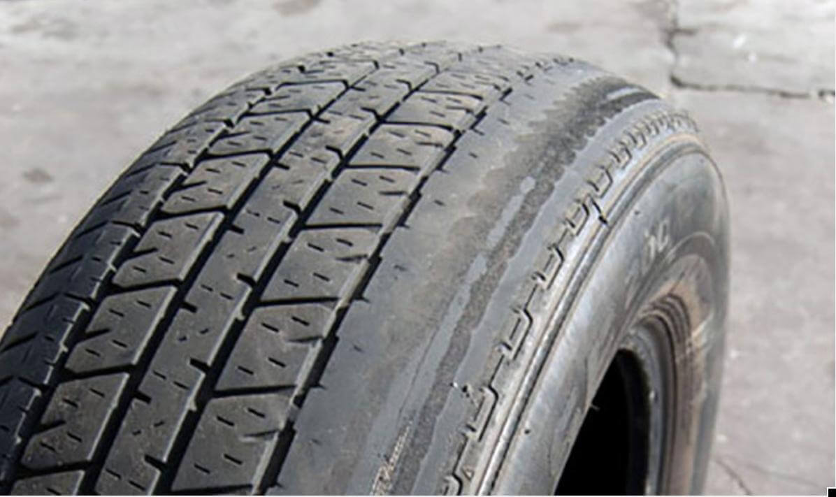 Hiện tượng lốp xe bị mòn 2 bên