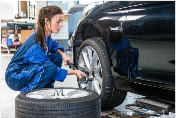 Lốp xe ô tô sẽ bị lão hóa sau khi sử dụng khoảng 5–7 năm